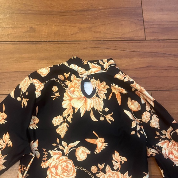Versace Black and Orange Medusa Floral Top - Picture 8 of 8